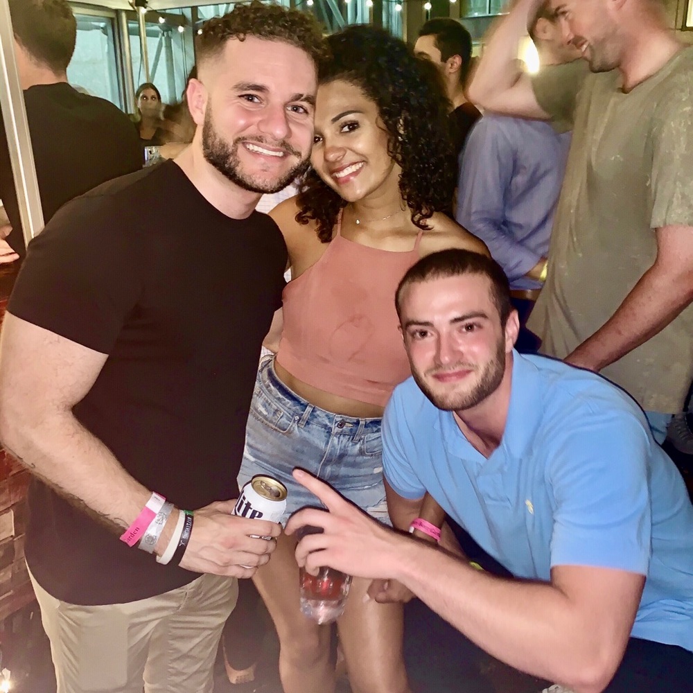 Meet your Posher, Zac